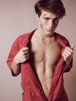 chibij-e-s-a-l:  diosmioninabonita:  Colton