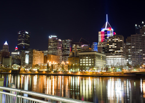 Pittsburgh From The North Shore, Slowly Slipping Into Another Dimension (filled With Cute Photographers