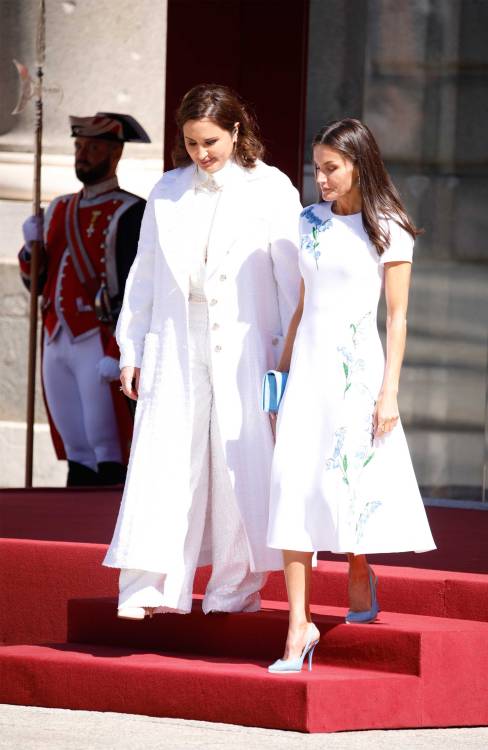 May 17, 2022: King Felipe and Queen Letizia offer an official welcome to Sheikh Tamim bin Hamad Al T