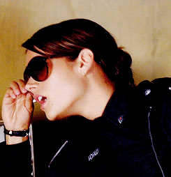 hopeydopey526:  holy fucking jawline 