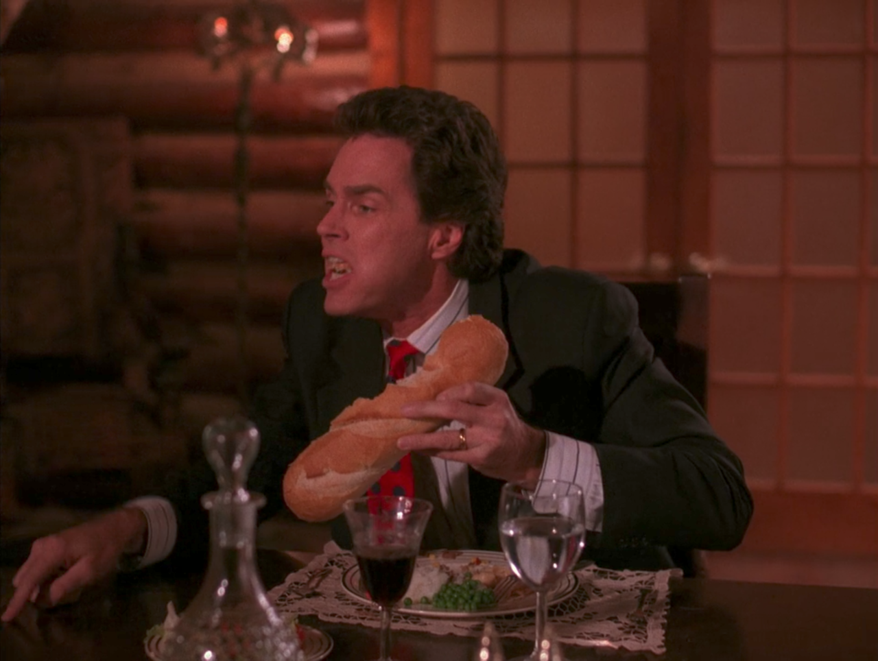 brand-upon-the-brain:Twin Peaks: S01 E03 “Zen or the Skill to Catch a Killer”