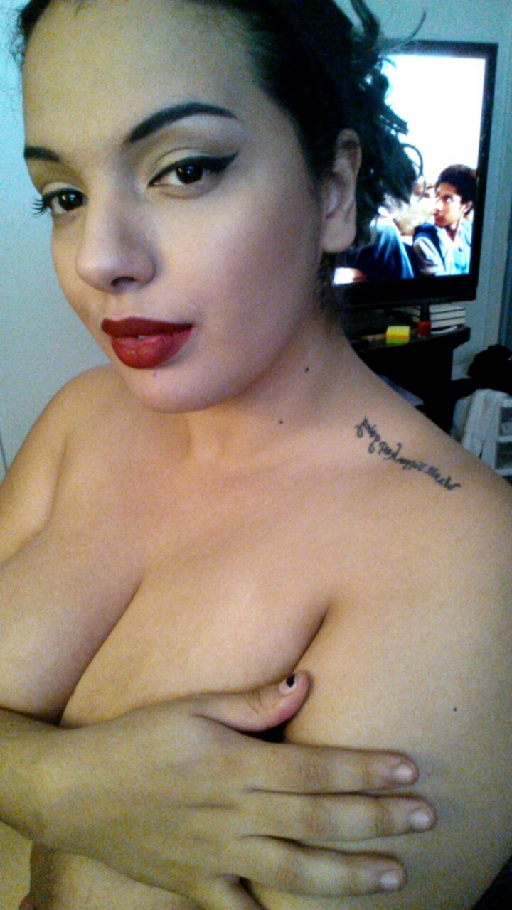 aymygod:  I clean up nice.   Tagged by the gawwwwjus abysm-elle for the selfie challenge!