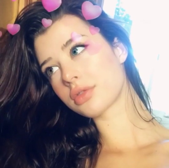 romantic-fool:  If you take to repost, give the credits. sarah mcdaniel icons — like if you liked it or use.