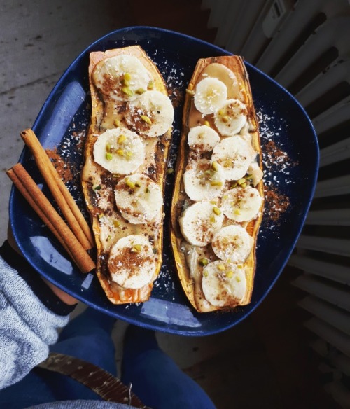 elephantsarevegan:Sweet potato toast topped with peanutbutter, Banana and cinnamon