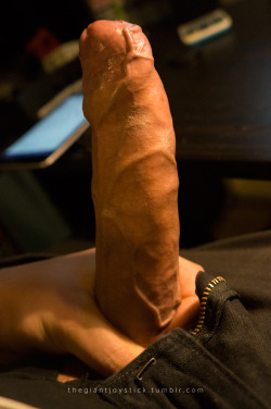 thegiantjoystick:  Another ‘uncut’ pic for those asking for it… 