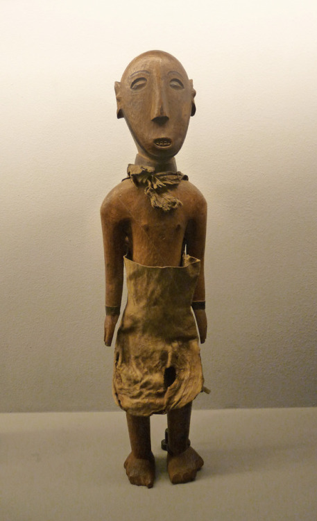 Wooden statuette of the Tsonga people, South Africa/Mozambique.  Artist unknown; 19th century.&