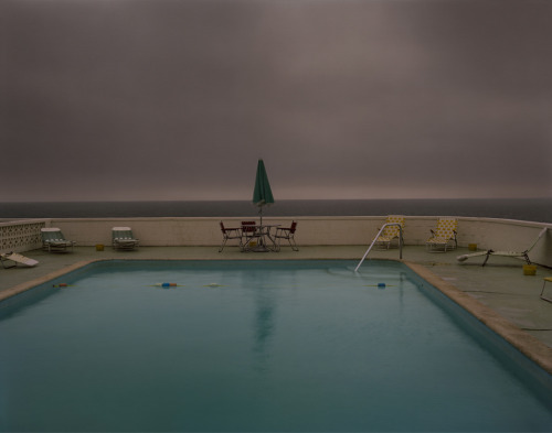 nevver:  Drain the pool, Joel Meyerowitz