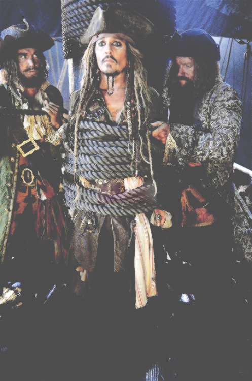 disneyismyescape:First look at Captain Jack Sparrow in the new Pirates movie (x)