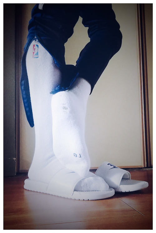 thesocksdarkaddict44:  📷👡🧦👣🏀 BlUe AdIdAs TrAcKiEs, WhItE oTc NBA tUbEs SoCkS aNd WhItE nIkE bEnAsSi SlIdEs