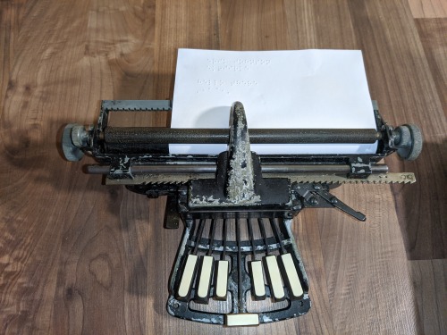 yournewkeyboard: “Picht Braille Typewriter ca. 1920″ via u/EkriirkE on Reddit. Imgur album. Also video of this baby in action: 