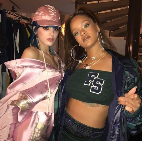 sitabellan: so proud of you!!! @badgalriri you did an AMAZING job!! love u xxx