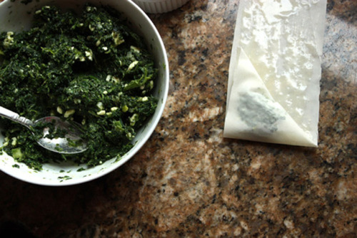 foodffs: Spanakotiropitakia – Spinach Feta Phyllo Triangles Follow for recipes Get your FoodFfs stuff here 