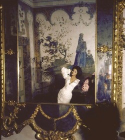 emilymcenroe:Sophia Loren’s Roman Villa,