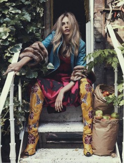 femalemodels:  Cara Delevingne for Vogue Australia, October 2013. 