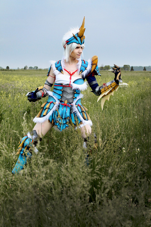 So last weekend at Colossal Con was my debut/test run of my Zinogre Gunner set, which is basically t