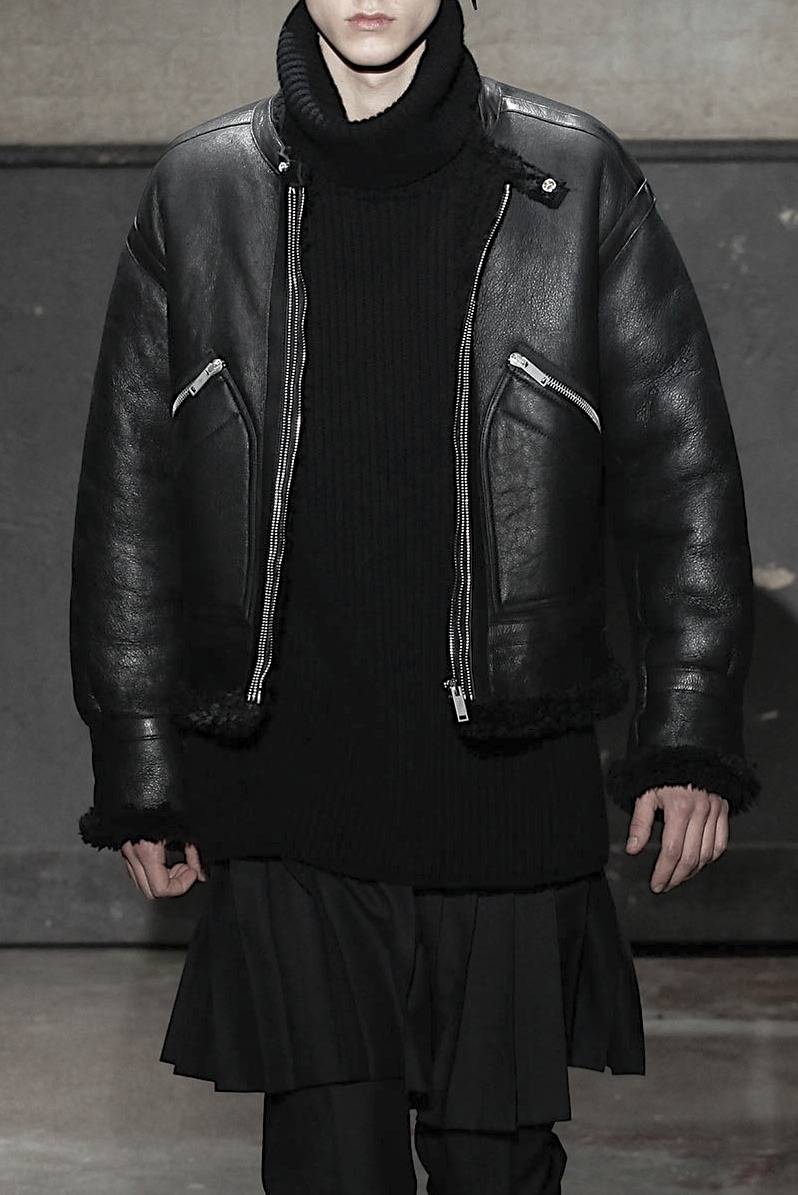 BLACK CLOTHES