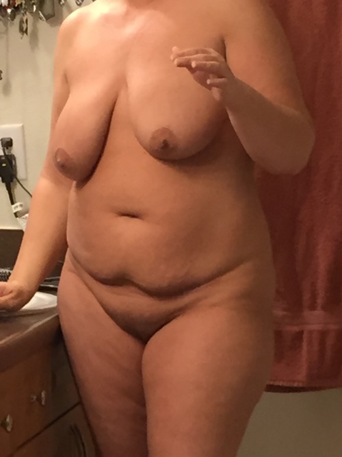 pattmcphatt:  mrsj-thepawg:  Getting ready for the day…  Phor 