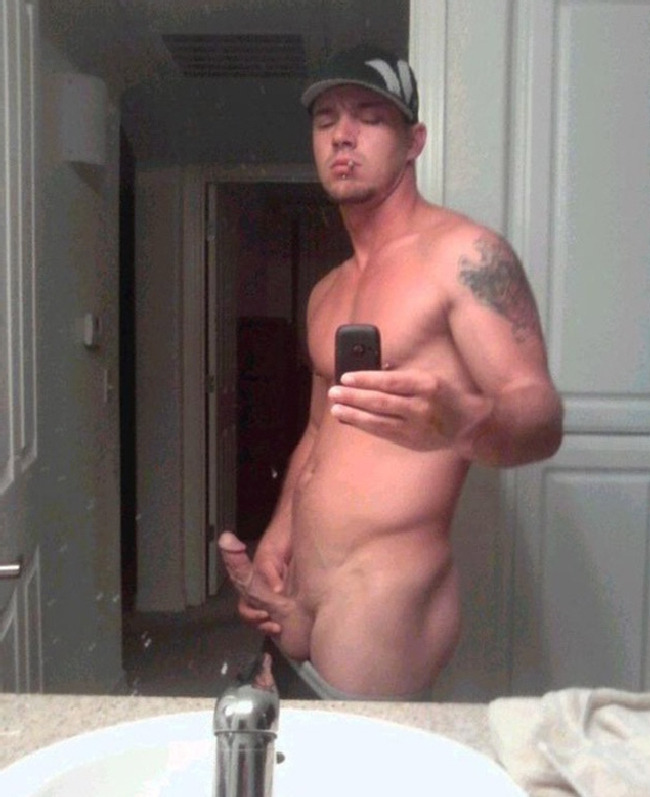 gayjerkworld:  ACTIVE GAY PORN BLOG. 24/7 POSTS. Cum stroke your cock at www.eggplantallweek.com