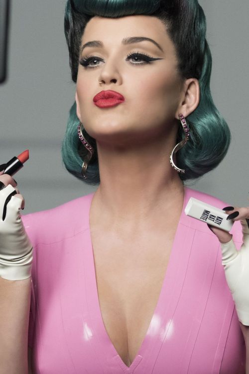 Katy Perry - Covergirl Katy Kat Collection. ♥