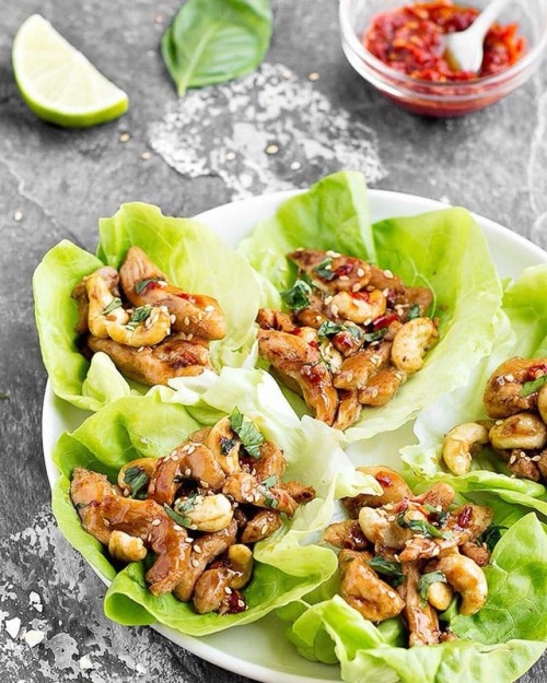 Our Butterhead Lettuce Leaves make the perfect wraps! Treat yourself tonight with Cashew Chicken Let