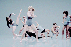 tayswifttrade:  I’m dancing on my own, I make the moves up as I go 
