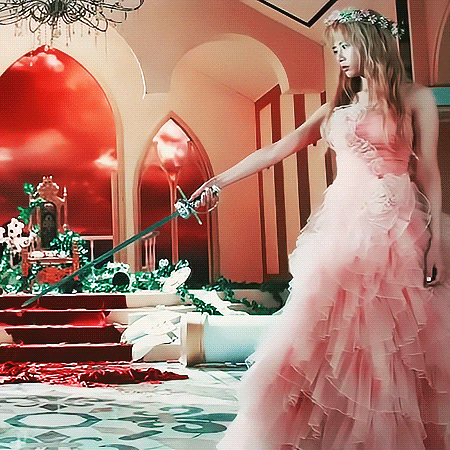 hwiyounq: A replica of earth except there was love here. Doesn’t everyone want love? Dreamcatc