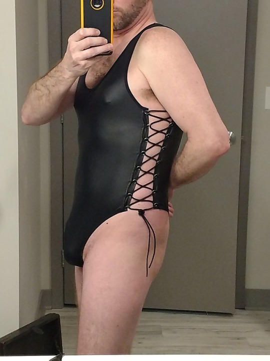 Some new suits !! Love a thong cut bottom bodysuit 😍 😍🎉