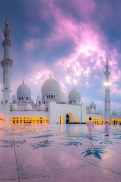  Dreamy Mosque by Ibrahim Abdulla 