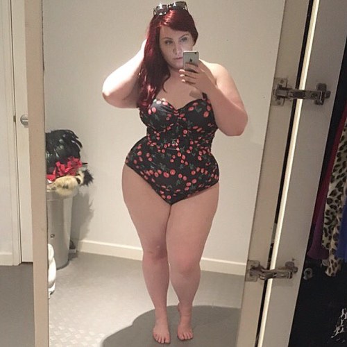 thechelseasmilex:  SwimFan 🏊🏻 #swim #summer #cherries #effyourbeautystandards #redhair #redhead #thick #thickgirl #thickthighs #pale #paleskin #plussize #plus_isamust #plusmodelmag #plussizemodel #skorchmagazine #styleatanysize #styleissizeless