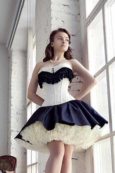 mmmm-corsets:  Corsets and petticoats  porn pictures