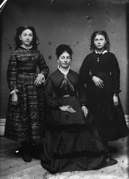 facesofthevictorianera:(via William Goetsch Family | Photograph | Wisconsin Historical Society) c. 1