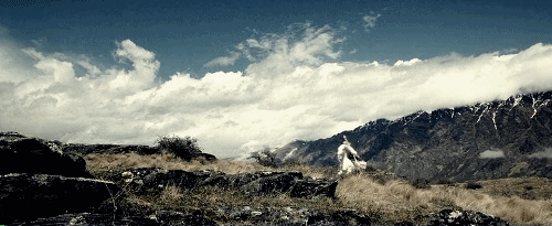 arwwenn:“Run, Shadowfax. Show us the meaning of haste.”