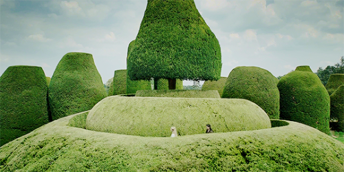 rarer-than-gold: No matter where; of comfort no man speak:Let’s talk of graves, of worms, and 
