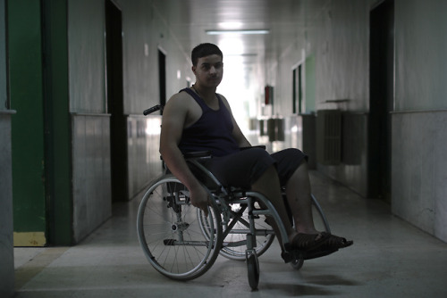 yahoonewsphotos: Wounded Syrian soldiers learn to live with war disabilities Many Syrian government 