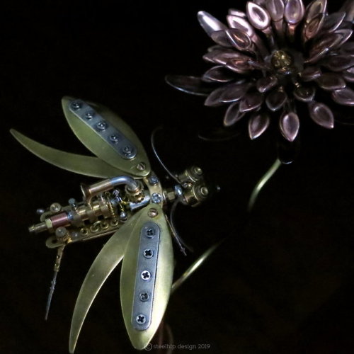 Steampowered PollinatorSticking gears on everything is debated in the steampunk community.  Som