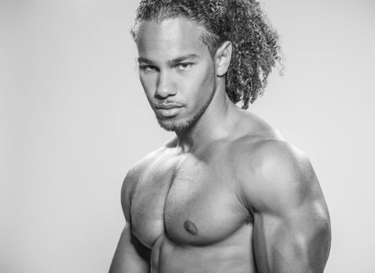 melaninmuscle:LEROY GILBERT