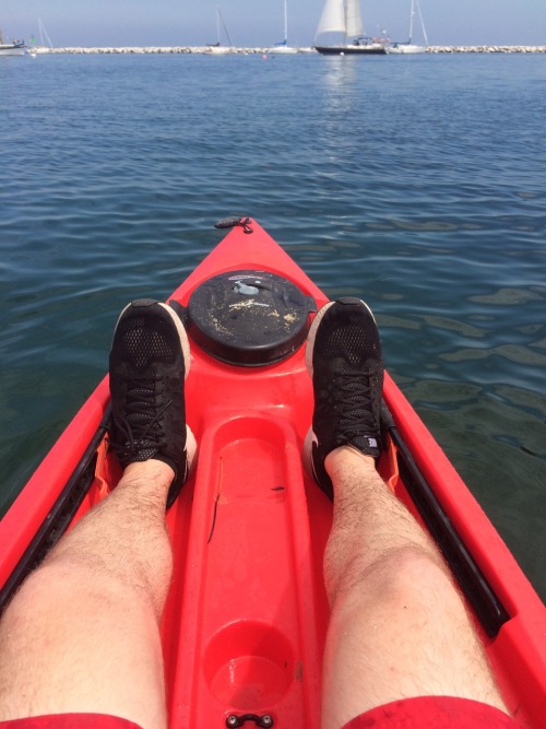 northern-giant:  dandalf-thegay:  Went kayaking with northern-giant on the cape today!  The first picture I look like a beetroot…  But I think the last one makes up for it haha