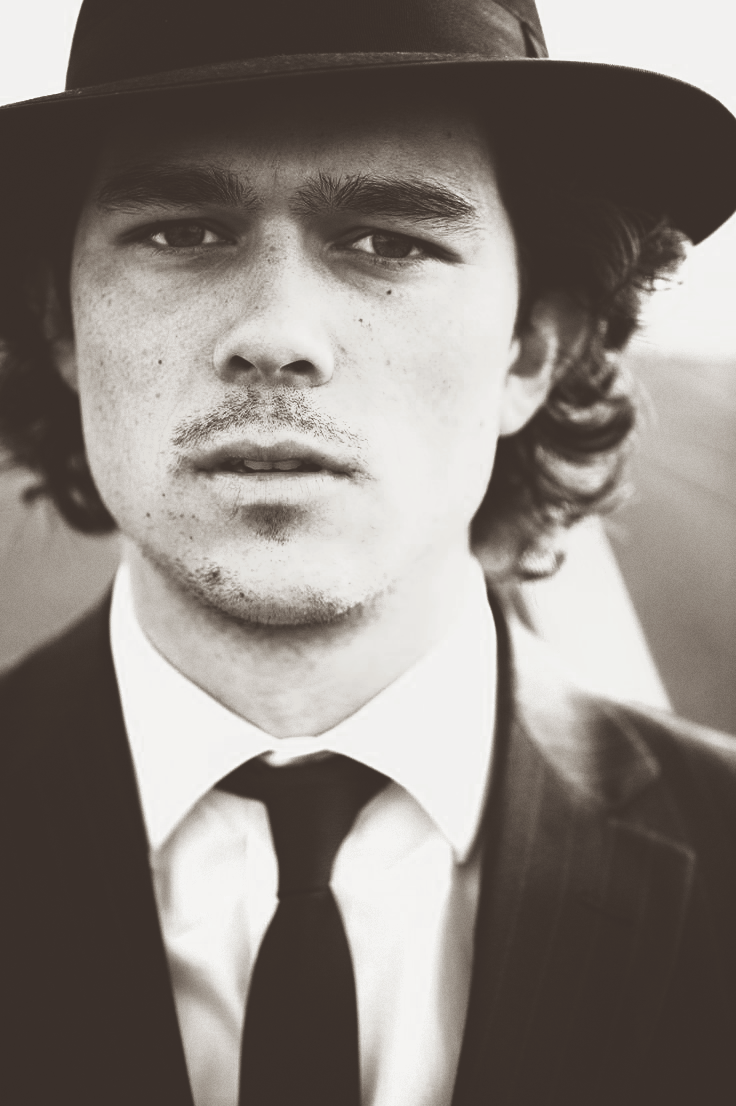 thewalruscaptain:  Luke Arnold 