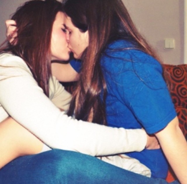 lesbiann-cutiess:👭