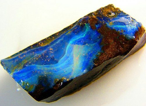 ROUGH BOULDER OPAL. Ocean in a stone #opal #gemstone #color #rainbow #instaOpal #ocean #boulder #mad