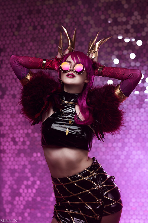 milligan-vick: annakreuz9 as Kai'saiteio as Akalikalinka.fox as Ahrivick_torie as Evelynn photo, mak