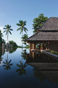 worldfam0us:  Constance Ephelia Seychelles Resort | WF 