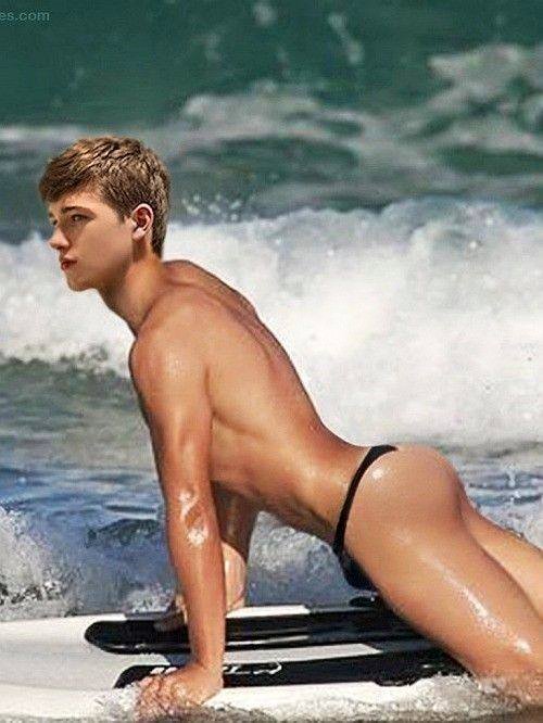 ocean1971us:  boriscoolblr: https://boriscoolblr.tumblr.com Look at all the cute guys staring at me. So happy to have chosen to wear this thong at the beach today,,:) 