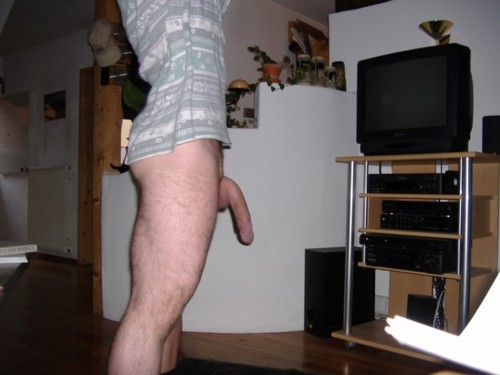nowthatsabigwhitecock:  now thats a big white cock! http://nowthatsabigwhitecock.tumblr.com/