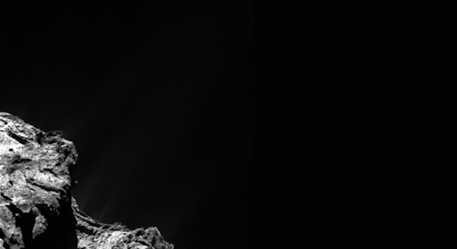 ESA Rosetta Has Just Released This Marvelous Video Clip Of 3 Images,18 Minutes Apart, Of A Spectacular