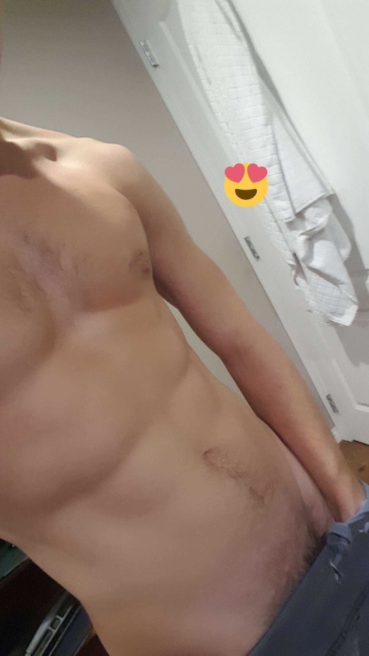 boytoythings:  STRANGE BOY FROM SNAPCHAT