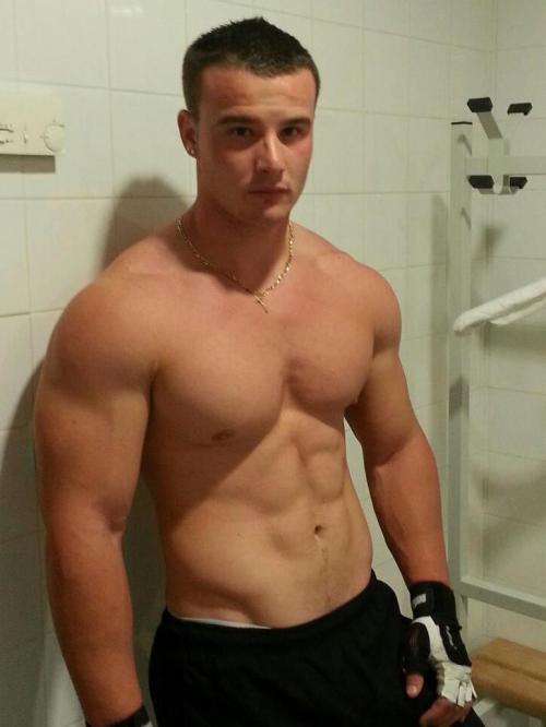 hotfighterslikes:  from musclestories