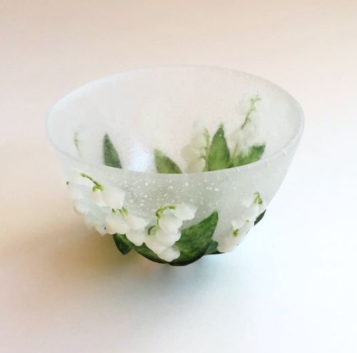 japanese-plants:Lily of the valley glassware by Tae Okada