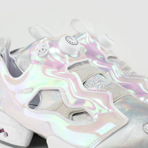y2kaestheticinstitute:  Disney x Reebok Insta Pump Fury “Cinderella” 😮 (2015) 