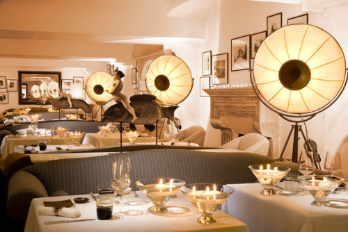 Fonte : Capri Palace Hotel & Spa  - Restaurant L'Olivio ,Ana Capri , Italy.Source : tinamotta.tu